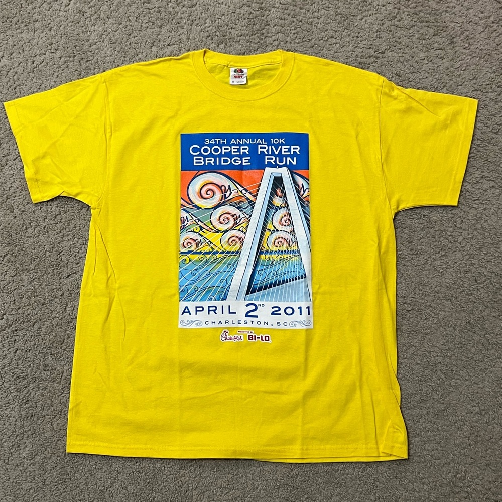 Vintage Cooper River Bridge Run t-shirt